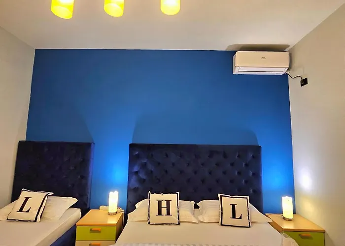 Center Easy_luxury 地拉那